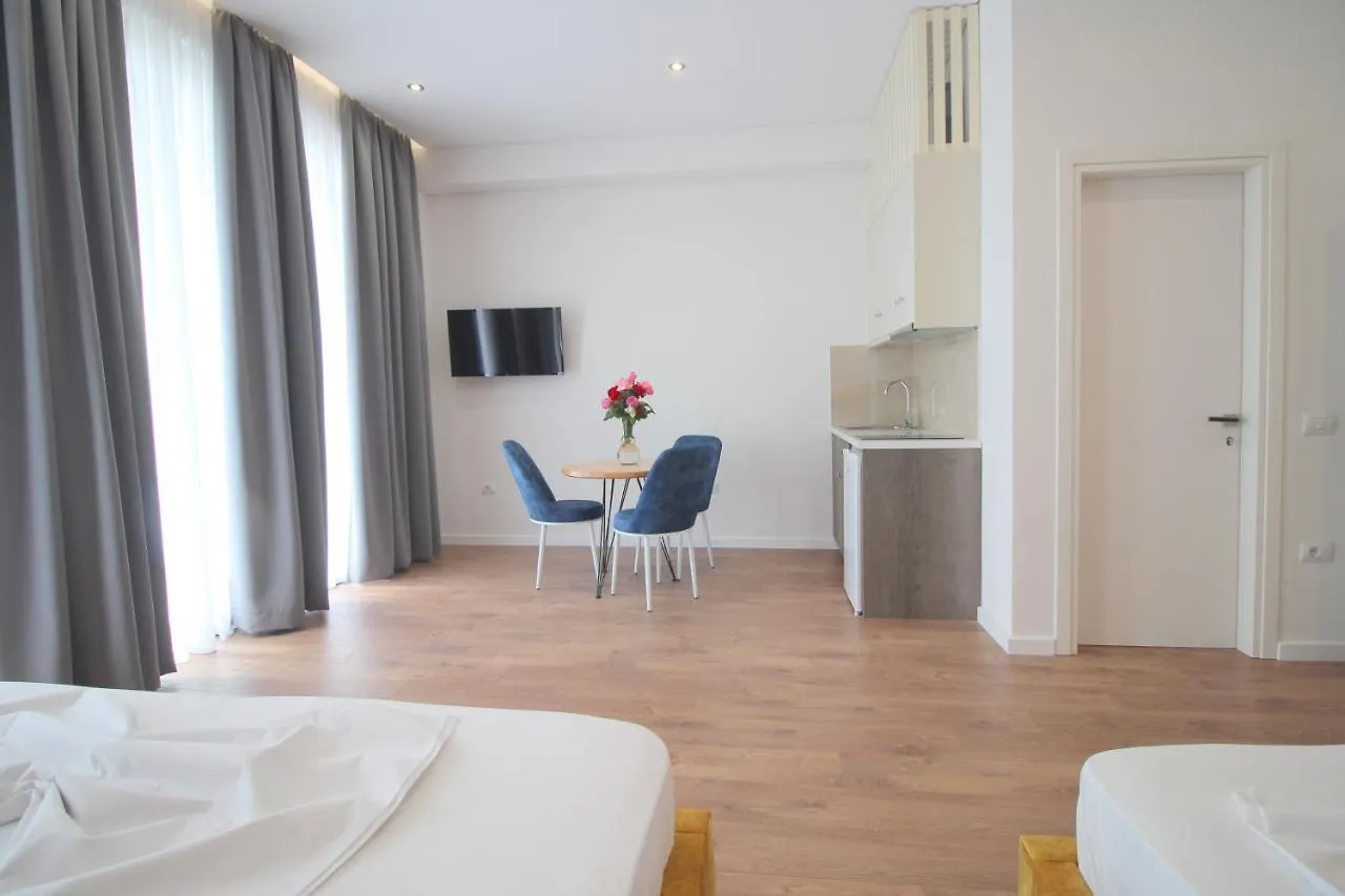 Juer Hotel Bajkaj 0*,  Albánie