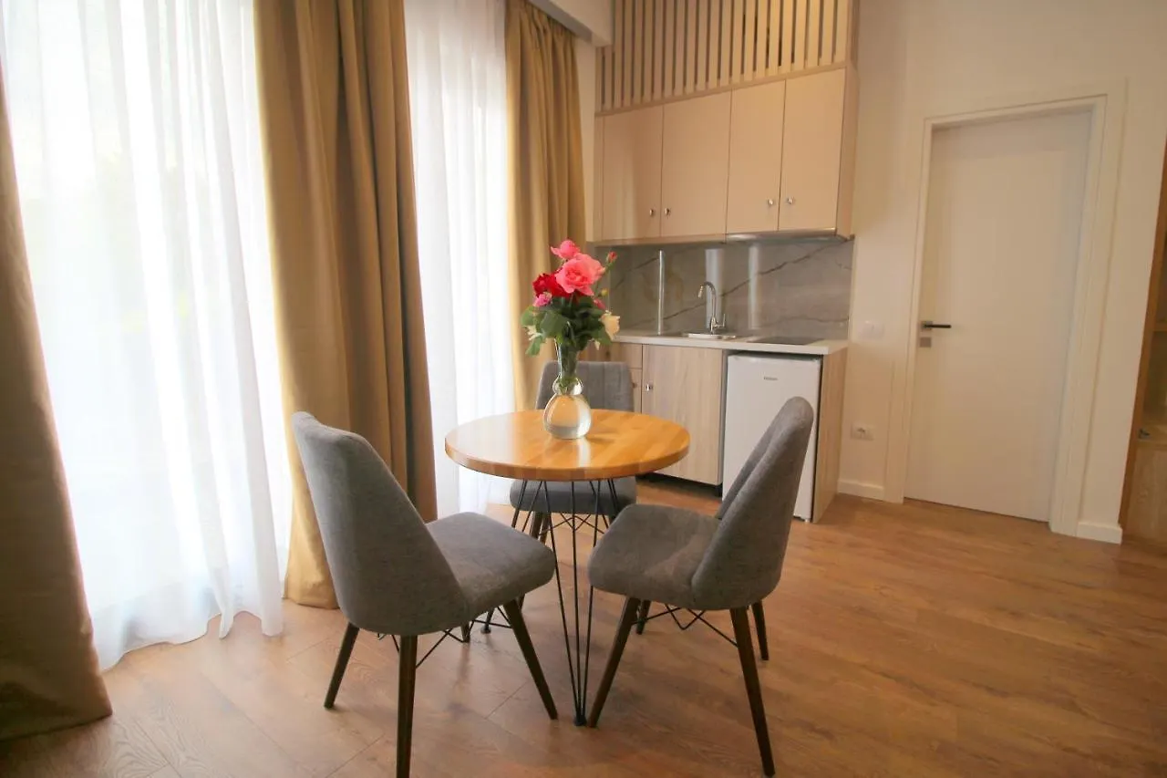 Juer Hotel Bajkaj Albánie